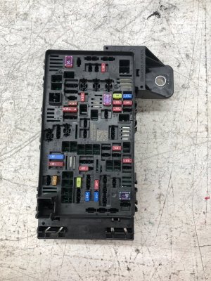 2022-2023 Jeep Grand Wagoneer Power Distribution Center Fuse Block Box (Used OEM)