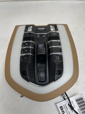 2015-2018 Porsche Macan Overhead Console Dome Light Assembly - Front (Used OEM)