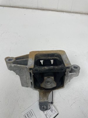 2022-2024 Hyundai Tucson Engine Mount Support Bracket - Front (Used OEM)