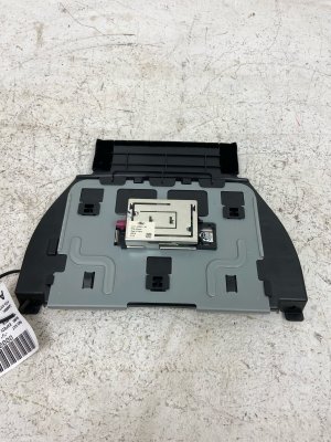 2018-2024 Lincoln Navigator PIFA Antenna Control Module (Used OEM)