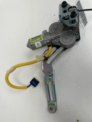 2024-2025 Hyundai Sonata Power Trunk Lid Lift Motor Drive Unit - Rear (Used OEM)