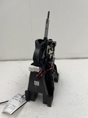 2025-2026 Nissan Kicks Floor Transmission Shift Lever (Used OEM)