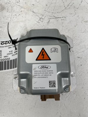 2018-2024 Lincoln Navigator 110V 150-Watt DC to AC Power Inverter (Used OEM)