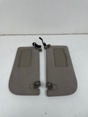 2018-2020 Ford F-150 Beige Illuminated Sun Visor - Front, Right (Passenger) (Used OEM)