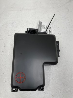 2021-2024 Genesis GV80 Positive Battery Terminal Power Junction Fuse Block (Used OEM)