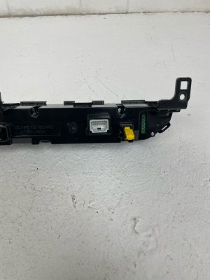 2025 Kia K5 Dash Mounted Audio Radio Control Panel (Used OEM)