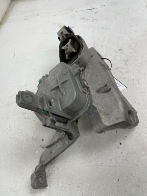 2020-2024 Mercedes-Benz GLA250 Engine Mount Bracket - Front (Used OEM)