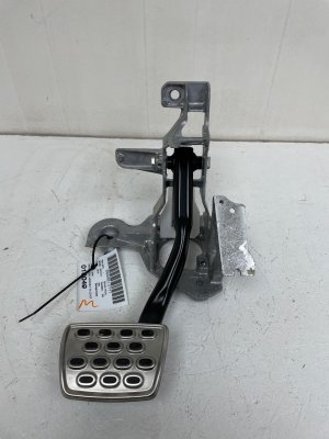 2017-2020 Bentley Bentayga Silver Brake Pedal Assembly with Cover Pad (Used OEM)