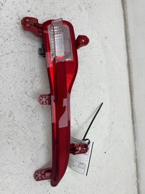 2025-2026 Kia K5 Bumper Reflector - Rear (Used OEM)