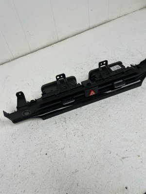 2025 Kia K5 Center Dashboard Heater and A/C Air Vent Duct (Used OEM)