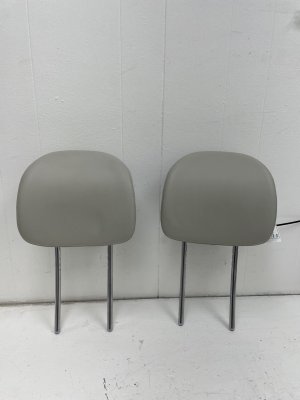 2025 Kia K4 Black Seat Headrest Set - Front, Left (Driver) (Used OEM)
