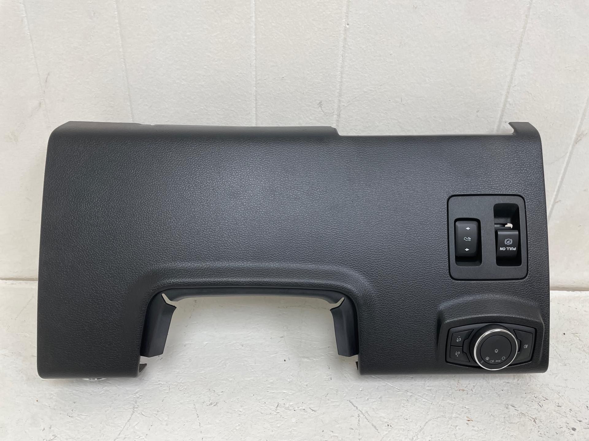 2020-2021 Ford Expedition Knee Dash Trim Panel - Front (Used OEM)