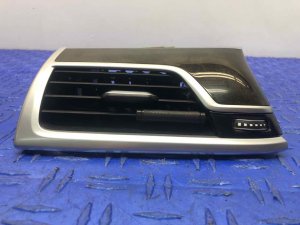 2020-2022 BMW 740i Gray Dashboard Air Vent Grille with Gray Poplar Trim - Front, Left (Driver) (Used OEM)