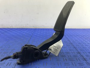 2014-2020 Maserati Quattroporte Accelerator Pedal Assembly (Used OEM)