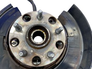 2015-2022 Mercedes-Benz C280 Spindle Knuckle and Hub Bearing Assembly - Rear, Left (Driver) (Used OEM)