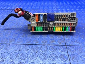 2017-2020 BMW 528i Fuse Junction Relay Box (Used OEM)
