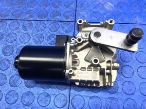 2019-2025 BMW M850i xDrive Windshield Wiper Motor - Front (Used OEM)