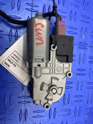 2012-2018 Mercedes-Benz CLS550 Sliding Sunroof Motor (Used OEM)