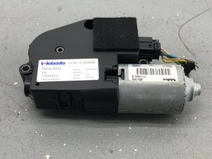 2017-2020 BMW 528i Sunroof Motor - Front (Used OEM)