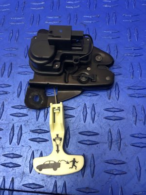 2005-2023 Chrysler 300 Trunk Lid Lock Latch Actuator - Rear (Used OEM)