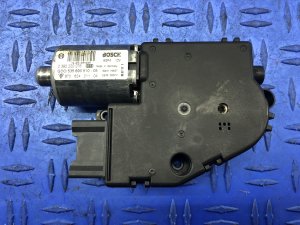 2010-2016 Porsche Panamera Sunroof Motor (Used OEM)
