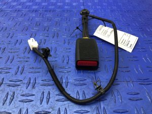 2018-2023 Kia Stinger Seat Belt Buckle - Front, Left (Driver) (Used OEM)