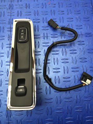 2017-2020 Lincoln Continental Door Power Window and Lock Switch Assembly - Rear (Used OEM)