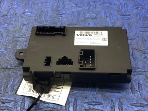 2016-2021 Volvo XC90 Seat Control Module - Front (Used OEM)