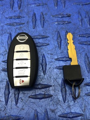 2019-2022 Nissan Rogue Keyless Entry Key Fob Remote Transmitter (Used OEM)
