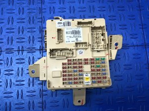 2018-2019 Genesis G80 Cabin Fuse Relay Junction Box (Used OEM)
