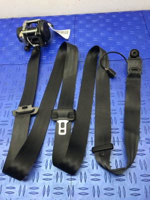 2018-2020 Jaguar F-Type Seat Belt Assembly with Pretensioner - Front, Right (Passenger) (Used OEM)
