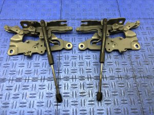 2010-2016 BMW 528i Hood Hinge Set - Front, Left (Driver) (Used OEM)