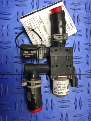 2019-2023 Lincoln Nautilus Heater Core Valve (Used OEM)