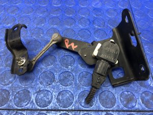 2018-2025 Lexus LS500 Suspension Ride Height Level Sensor - Rear (Used OEM)
