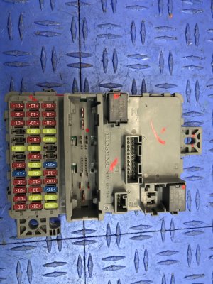 2018-2024 Honda Odyssey Chassis Fuse Box Control Module - Left (Driver) (Used OEM)