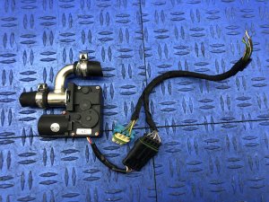 2004-2012 Maserati Quattroporte Coolant Water Heater Control Valve (Used OEM)