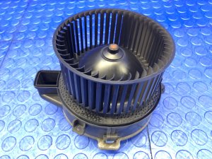 2017-2019 BMW 750Li Black HVAC Blower Motor Assembly - Front (Used OEM)
