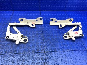 2015-2020 BMW M4 White Hood Hinge Set - Front (Used OEM)