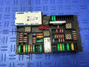 2017-2019 BMW 528i Power Distribution Fuse Box Control Module (Used OEM)