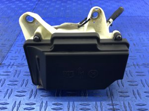 2015-2017 Mercedes-Benz C300 Underhood Engine Fuse Box Assembly (Used OEM)