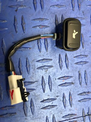 2011-2013 INFINITI QX56 Seat Lumbar Switch - Front, Right (Passenger) (Used OEM)
