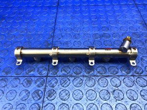 2017-2020 Porsche Panamera Fuel Injection Rail Set (Used OEM)