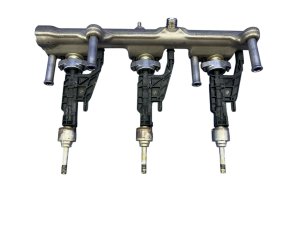 2020-2024 BMW X3 Fuel Rail and Injector Set (Used OEM)