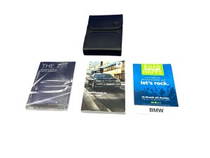 2016-2019 BMW 740i Black Owners Manual Booklet Set with Leather Case (Used OEM)