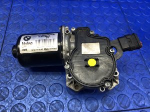 2015-2020 BMW M4 Windshield Wiper Motor and Transmission Assembly - Front (Used OEM)