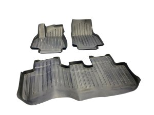  Tesla Model y Black Tesmanian All-Weather Rubber Floor Mat Set - Front (Used OEM)