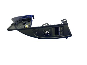 2017-2023 Audi R8 Black Master Door Window and Lock Switch with Trim - Front (Used OEM)