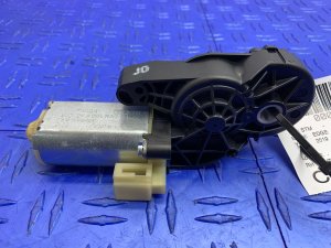 2019-2023 Lincoln Nautilus Seat Recline Motor - Front, Right (Passenger) (Used OEM)