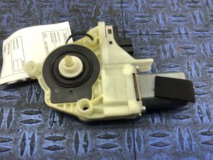 2010-2016 Porsche Panamera Power Window Motor - Rear, Right (Passenger) (Used OEM)