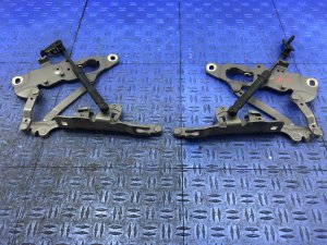 2012-2019 BMW 650i Hood Hinge Set - Front, Right (Passenger) (Used OEM)